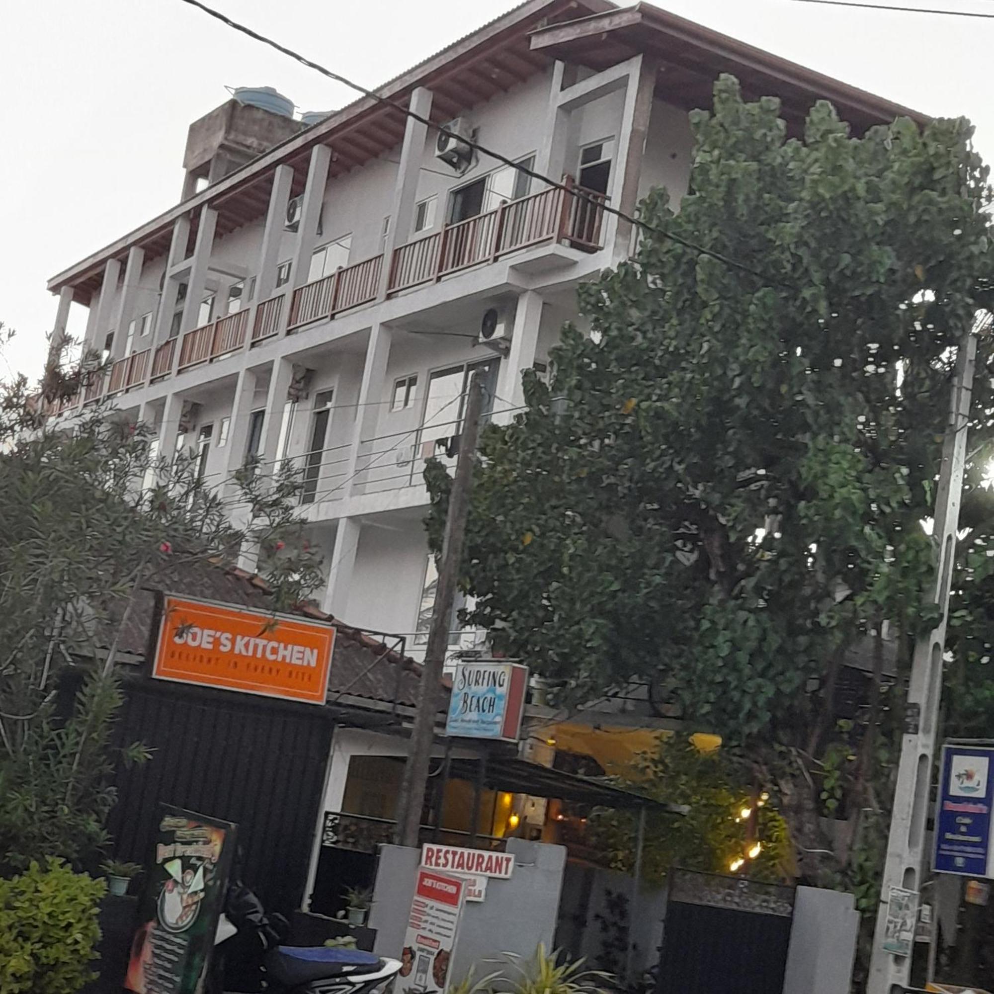 Hotel Remember Hikkaduwa Esterno foto